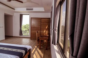 1 bedroom, WiFi - Beautiful 1BR apartment w/wifi, gym & pool (Dar es Salaam)