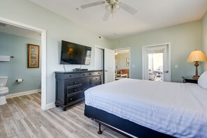 3 bedrooms, iron/ironing board, Internet, bed sheets - Walk to Shore: Roomy Condo in North Myrtle Beach! (North Myrtle Beach)