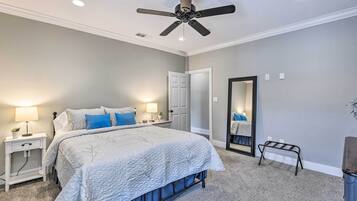 3 camere, una scrivania, ferro/asse da stiro, culla da viaggio