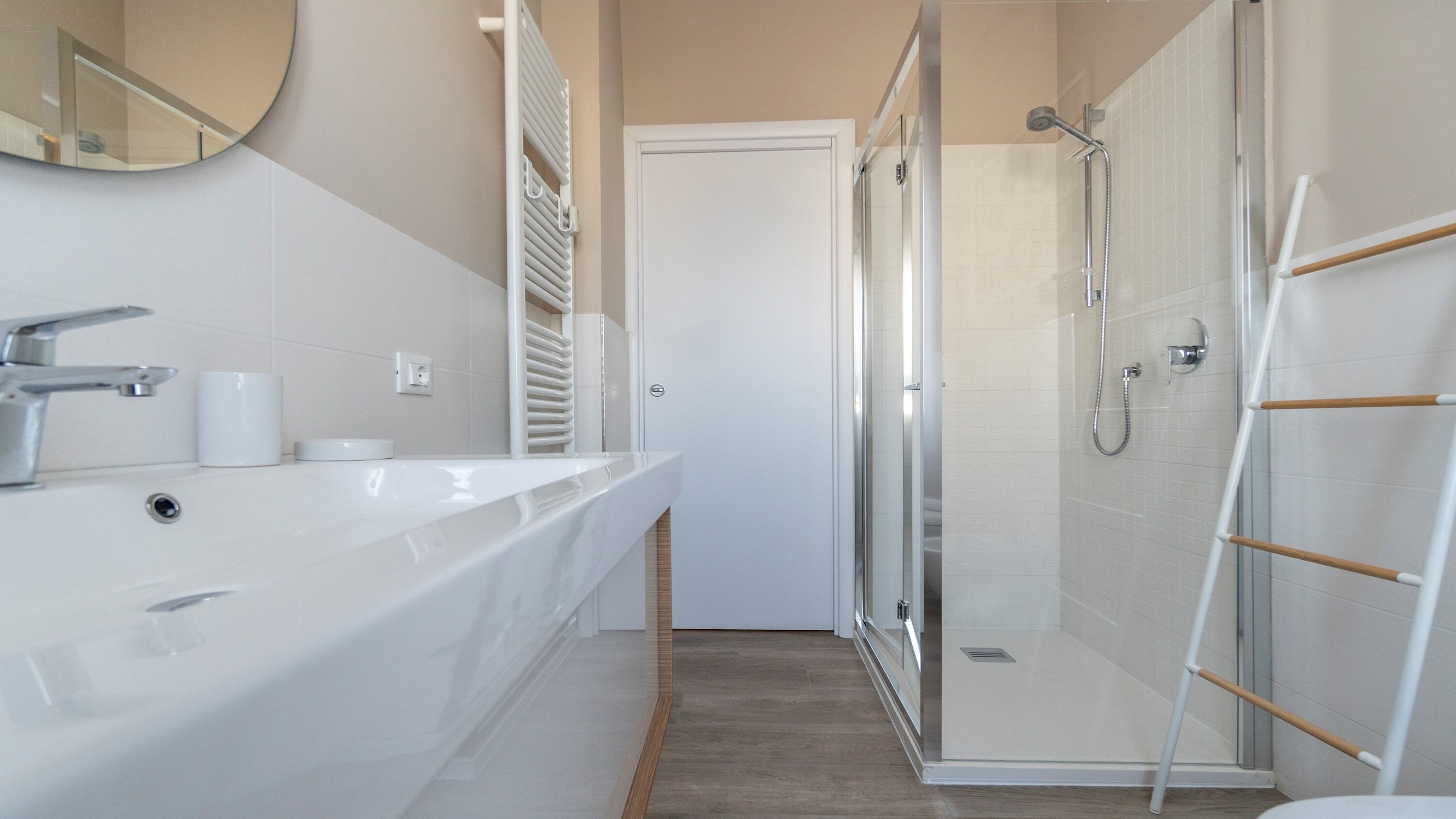 Apartment (1 Bedroom) | Bathroom