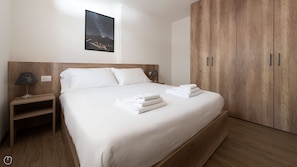 Apartment (1 Bedroom) | Interior