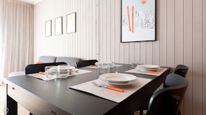 Apartment (1 Bedroom) | Interior