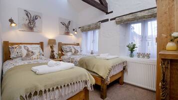 2 slaapkamers, een strijkplank/strijkijzer, gratis wifi, beddengoed