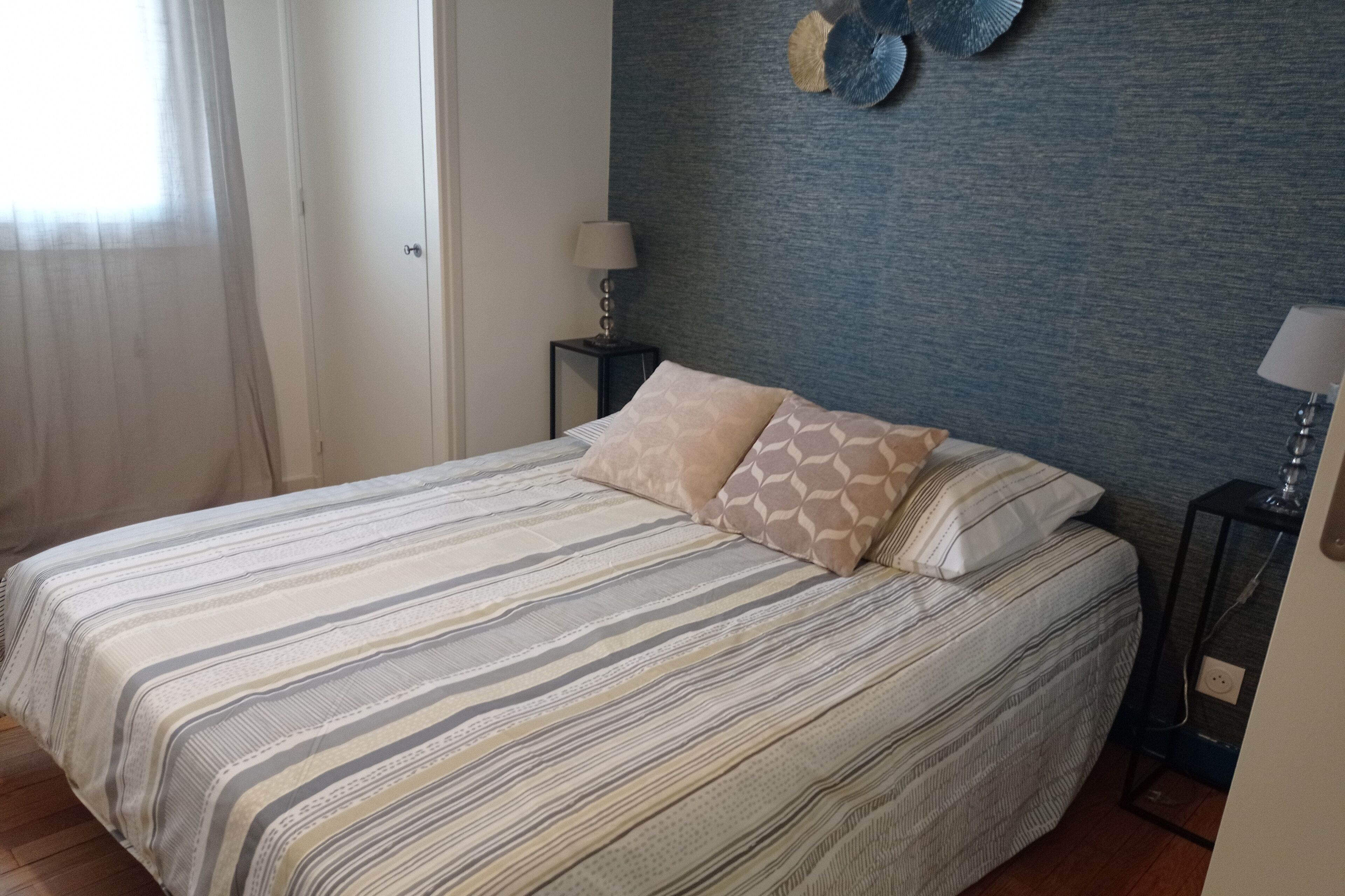 2 chambres, fer et planche à repasser, Wi-Fi gratuit, draps fournis