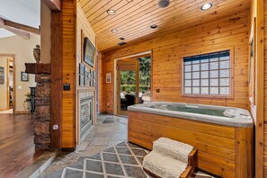 Casa, 3 habitaciones | Spa | Tina de hidromasaje 