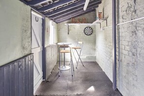 Dining - Host & Stay | Seagull Cottage (Bridlington)