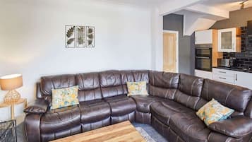 Smart TV, fireplace, offices