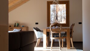 公寓 (1 Bedroom) | 客房内用餐