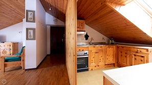 Apartment (2 Bedrooms) | Eigene Küche | Kühlschrank, Mikrowelle, Ofen, Herdplatte