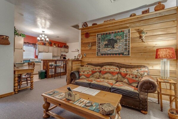 テレビ、DVD プレーヤー