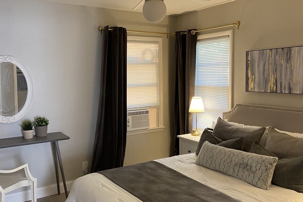 1 habitación, escritorio, tabla de planchar con plancha y wifi gratis