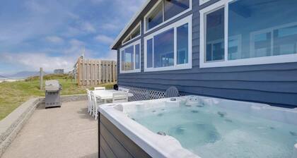 A BEAUTIFUL OCEAN FRONT 3 BEDROOM HOUSE
