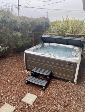 Outdoor spa tub - Vista House*Hot Tub*  *Ocean & Bay Views*  (Eureka)