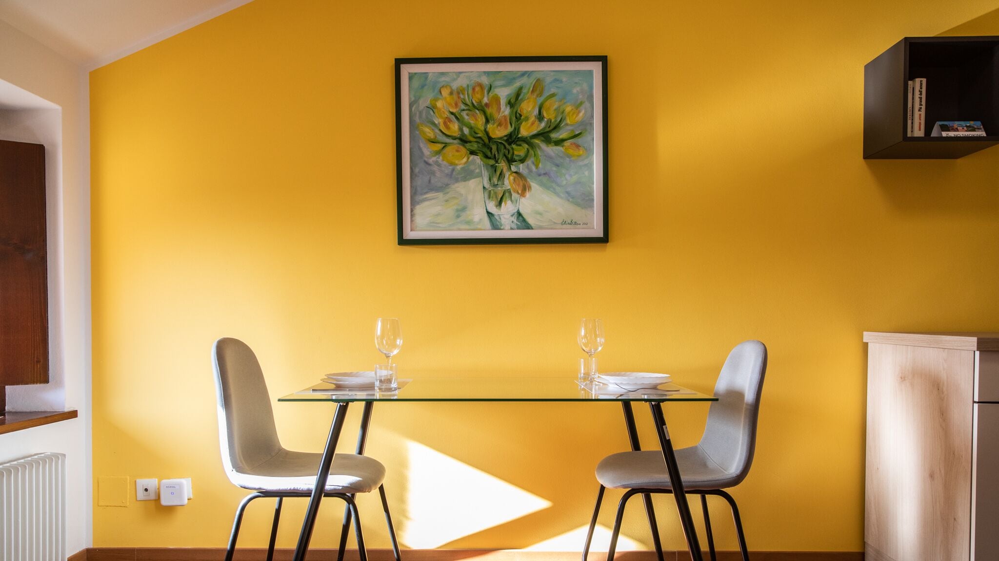 Apartment (1 Bedroom) | Dining