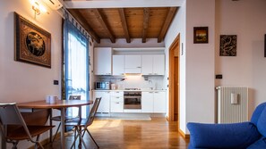 Classic Studio (0 Bedroom) | Interior