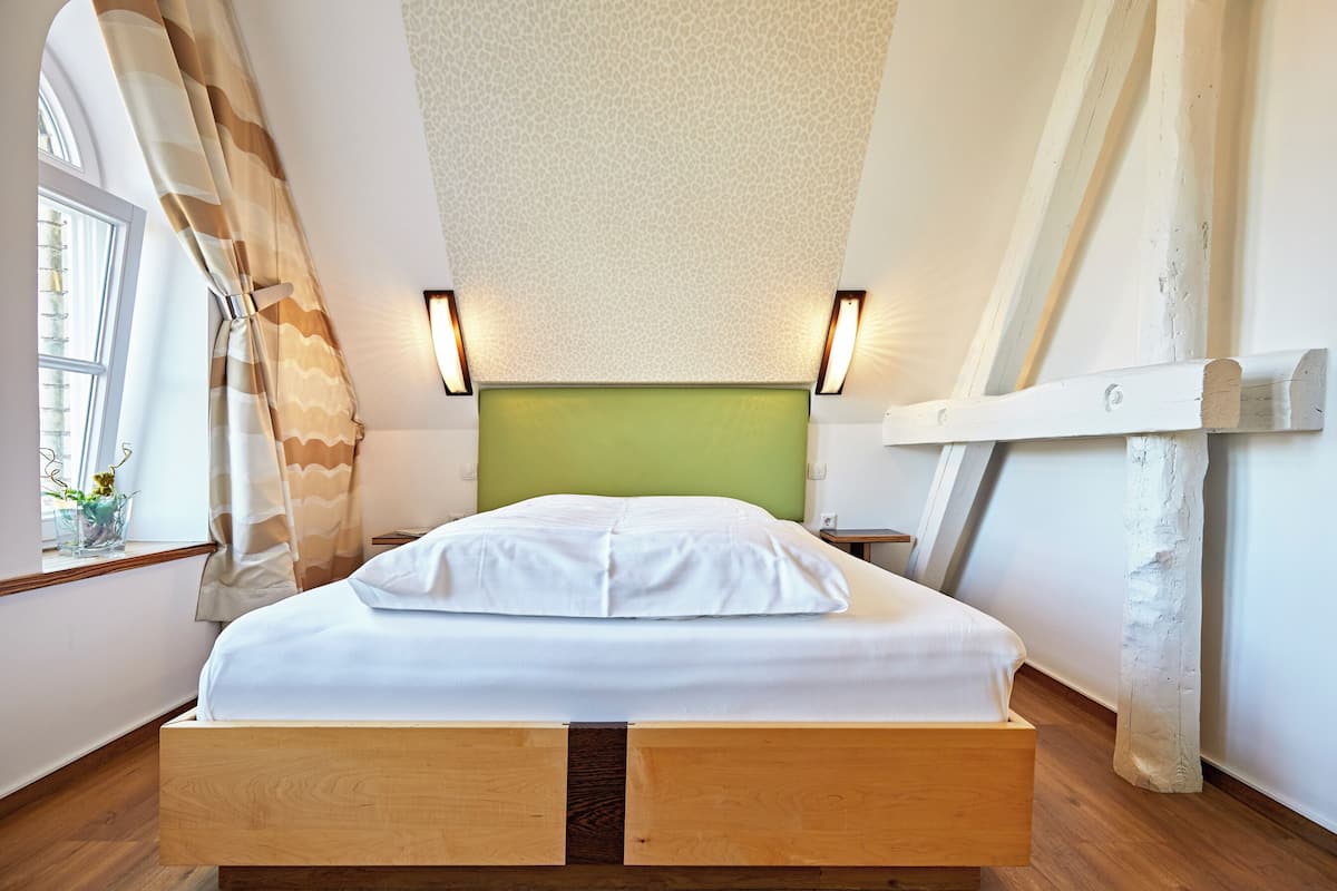 Superior Single Room | Minibar, free WiFi, bed sheets