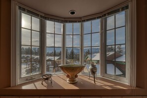 Interior - Marble Canyon 3 Bdrm|Sleeps 8 (12 inc kids): Unit 102P1 (Fairmont Hot Springs)