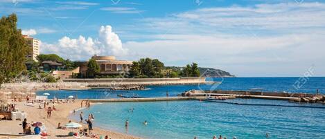 In Strandnähe, Liegestühle