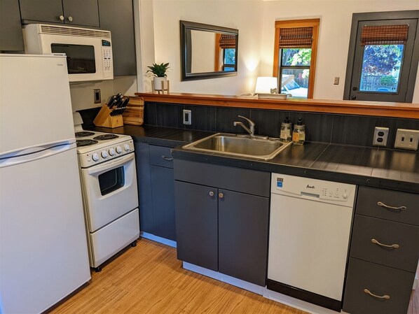 Fridge, microwave, oven, dishwasher