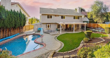 MarbellaLane-4BR SiliconValley Gem 16Min to Levi's