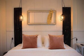 2 Schlafzimmer, Schreibtisch, Bügeleisen/Bügelbrett, WLAN