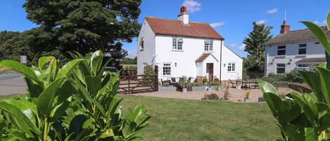 Khuôn viên nơi lưu trú