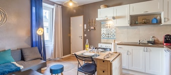 Hoguette - One Bedroom Apartment, Sleeps 4