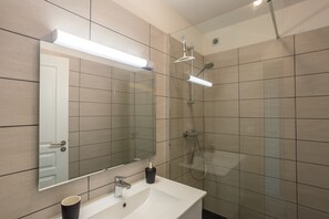 Hair dryer, towels