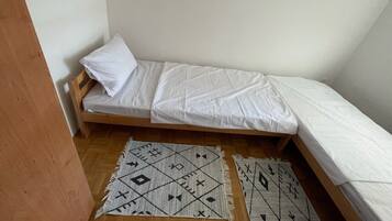 2 Schlafzimmer, Reisekinderbett, kostenloses WLAN