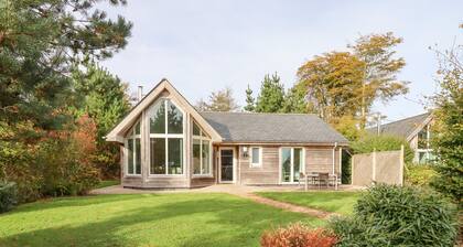 Swandown, 2 Blackdown