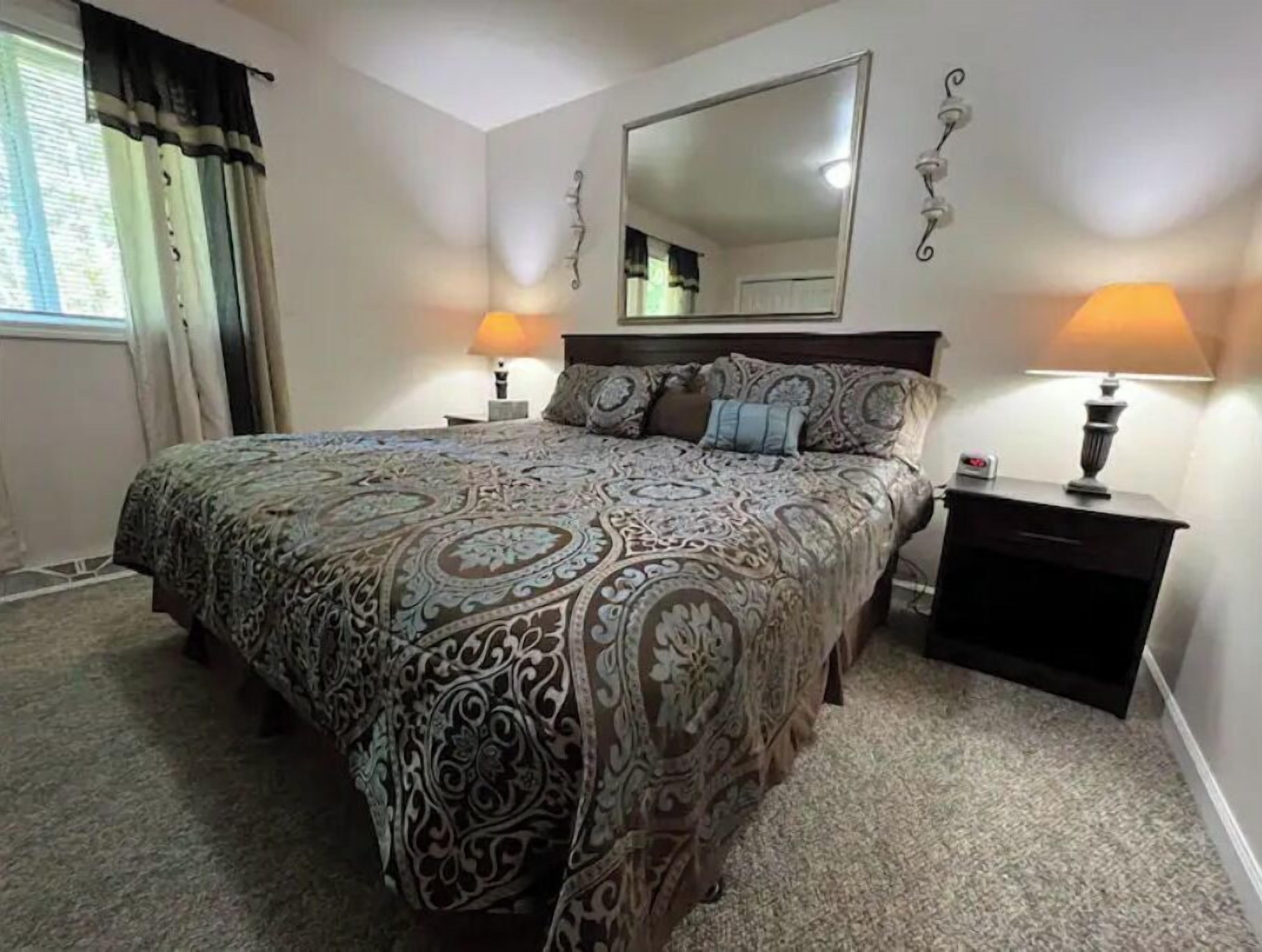 2 bedrooms, desk, iron/ironing board, free WiFi