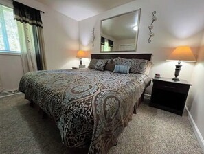 2 habitaciones, escritorio, tabla de planchar con plancha y wifi gratis