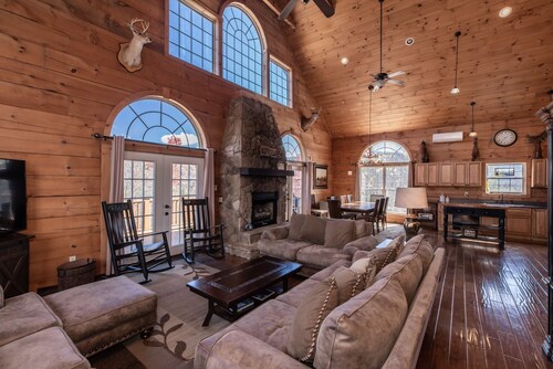 Magnificent Cabin: Summit at Blue Ridge