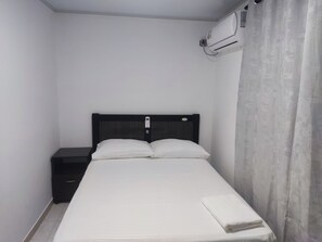 Maison | 2 chambres, accès au Wi-Fi (inclus), literie fournie