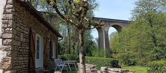 Gîte in the heart of nature by the river