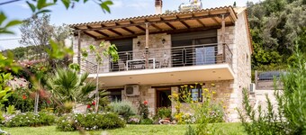 Lefkada View Villa Vasiliki 1 Apartment with Garden near Lefkada Town and Bridge