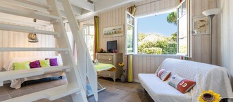 Apartment 'Studio Plage Petit Piquey' with Garden