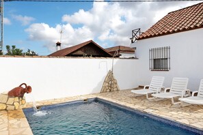 Pool - Holiday Home 'Casa Mari Loli 2' with Pool & Wi-Fi (Conil de la Frontera)