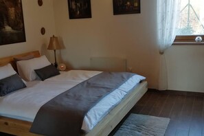 Cottage, nhiều giường | 3 phòng ngủ, bàn ủi/dụng cụ ủi quần áo 