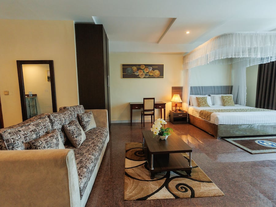 Executive Room with City View | Premium bedding, desk, laptop workspace, soundproofing