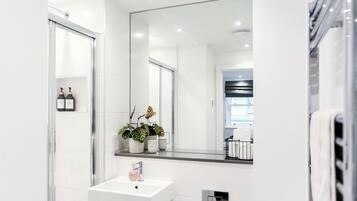 Departamento urbano, baño privado | Baño