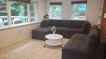 TV, fireplace, offices