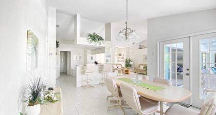 Fairway View, full refund*, heated pool, sleeps 8