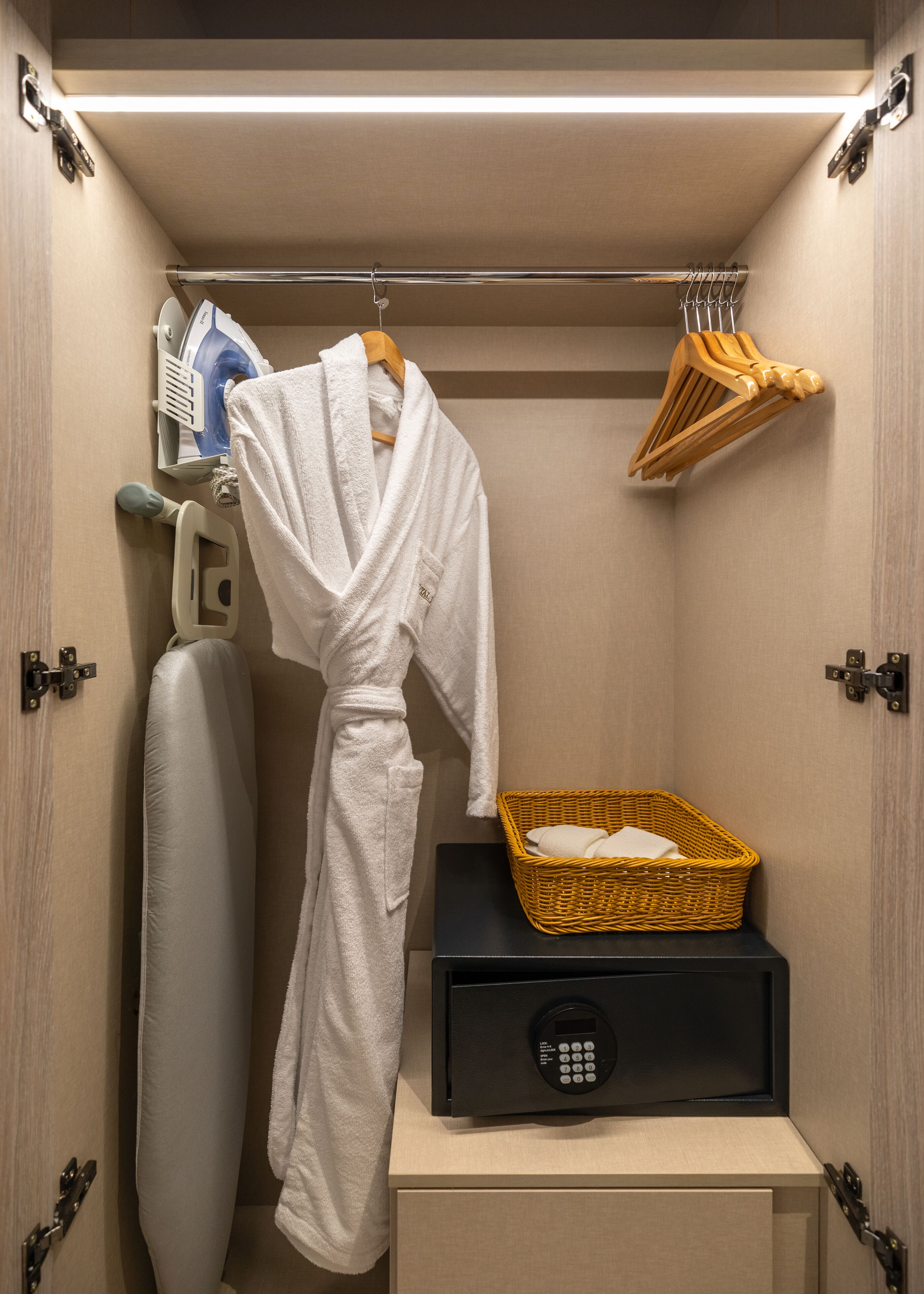 premium bedding, memory-foam beds, minibar, desk