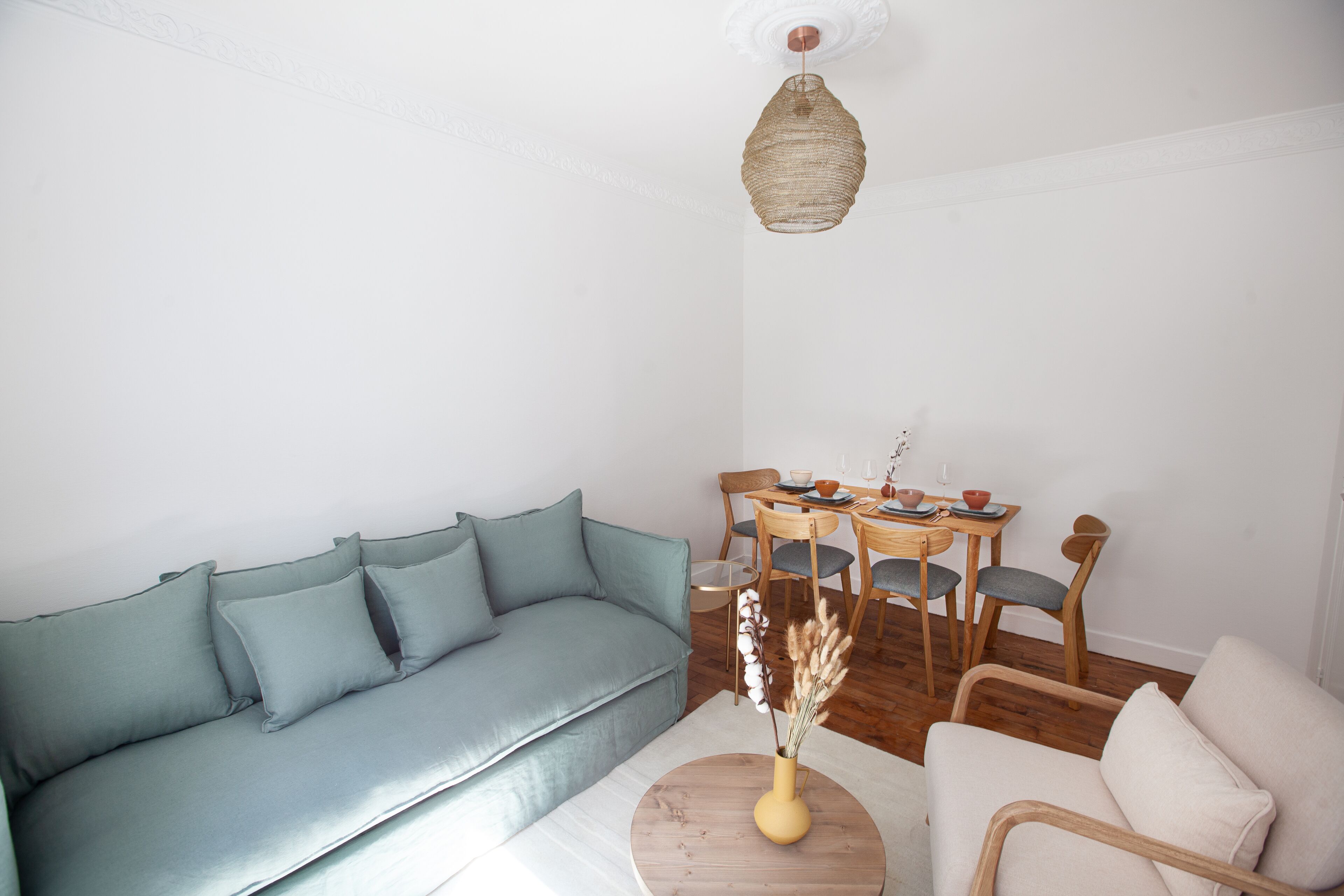 Classic Apartment, Ensuite | Lounge