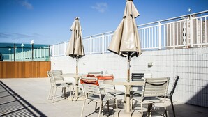 Apartemen Superior | Tempat makan outdoor