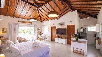 1 bedroom, individually decorated, individually furnished, desk