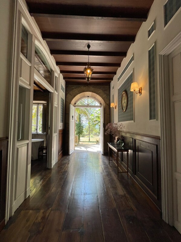 星評価なしの画像、1 / 21、ボタン