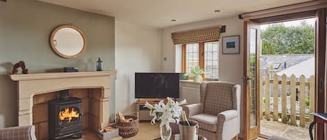 Luxury Cottage, Ensuite (Squirrel Barn) | Lounge