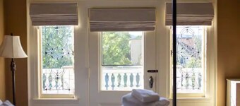 Lovely 4 bedroom rental with spacious master suite